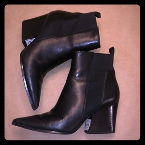 Kendall& Kylie size 7